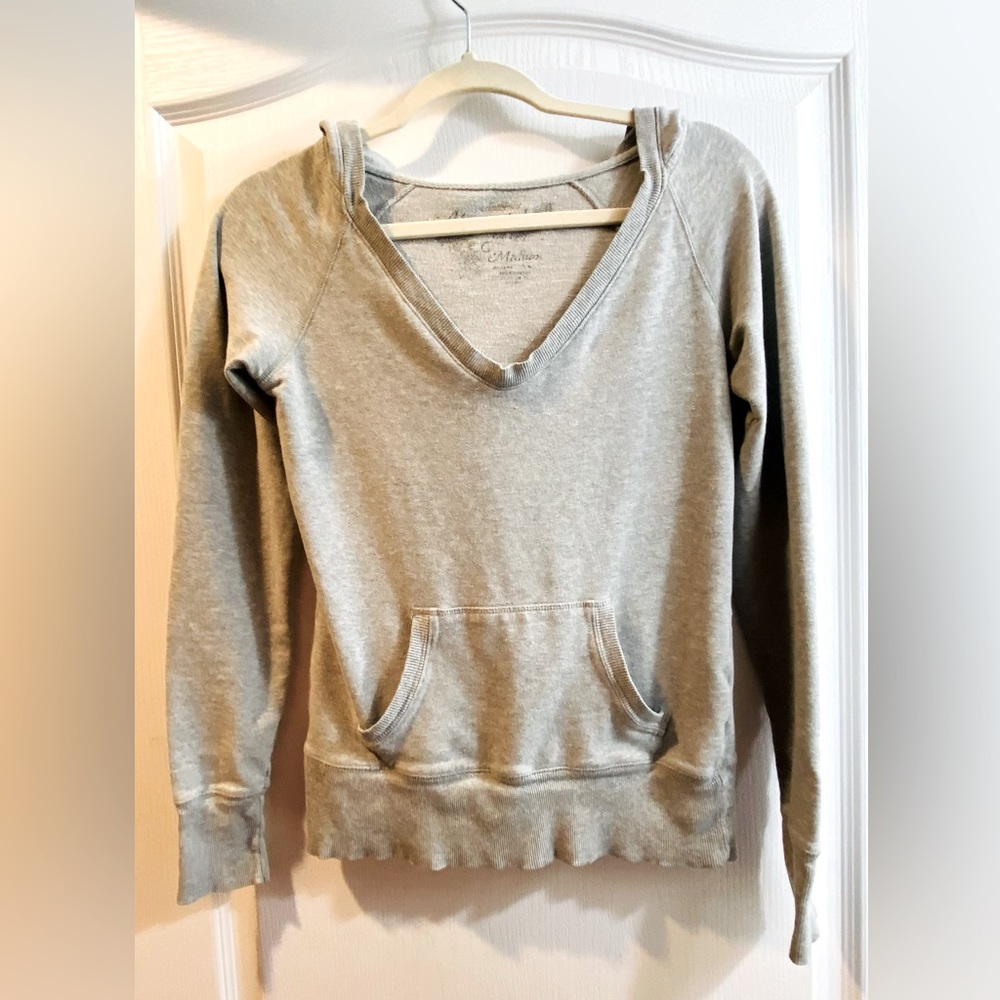 Aeropostale fitted pullover with deep V-neck — perfect fall layering look